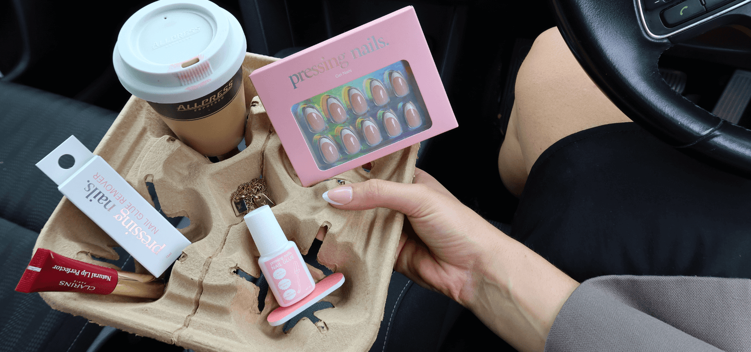 Pressingnails