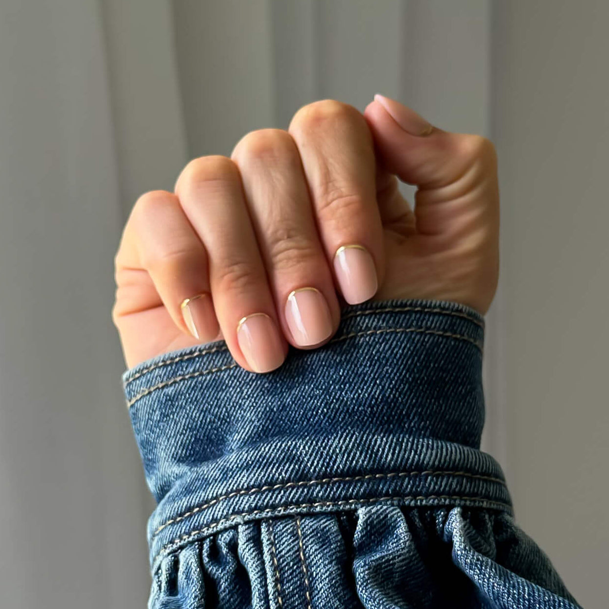 Press on nails