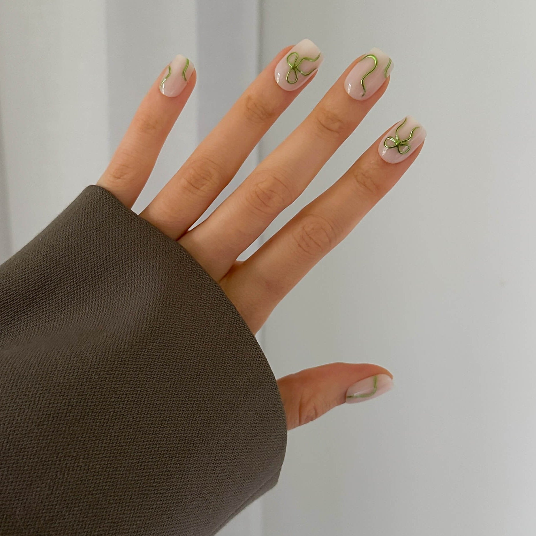 Green Bow (gel)