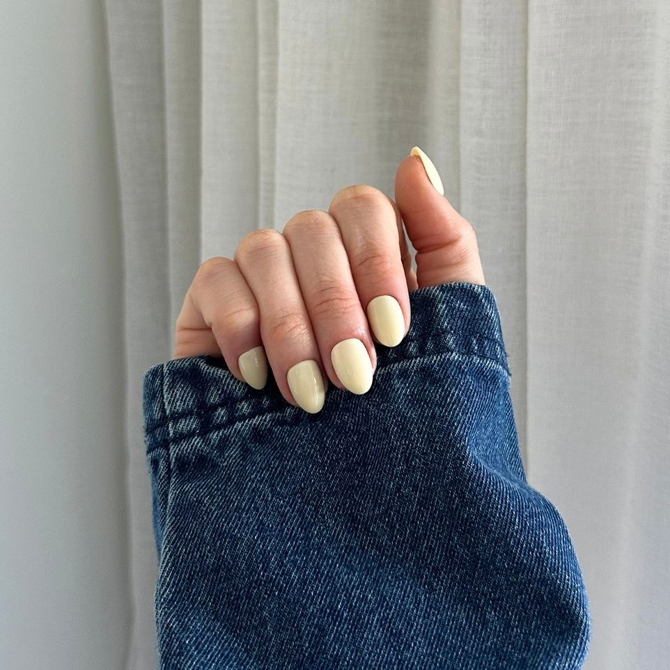 Butter Yellow Extra-Short (gel)