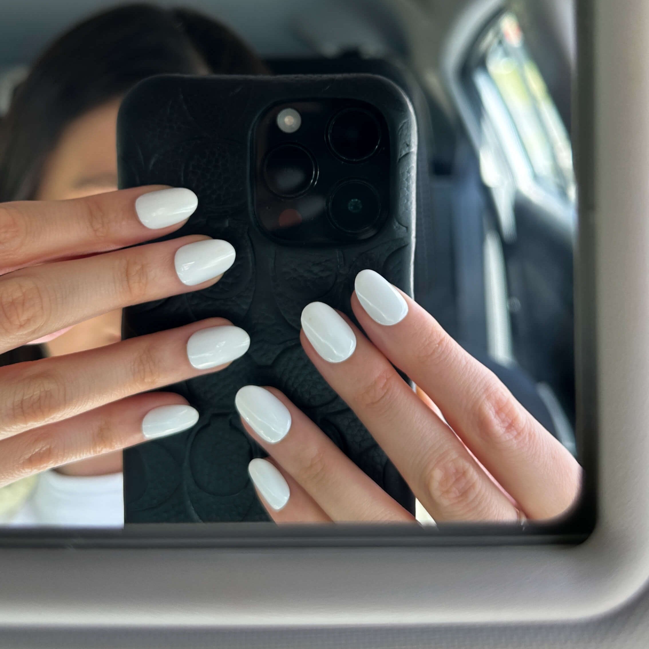 White Oval (gel)
