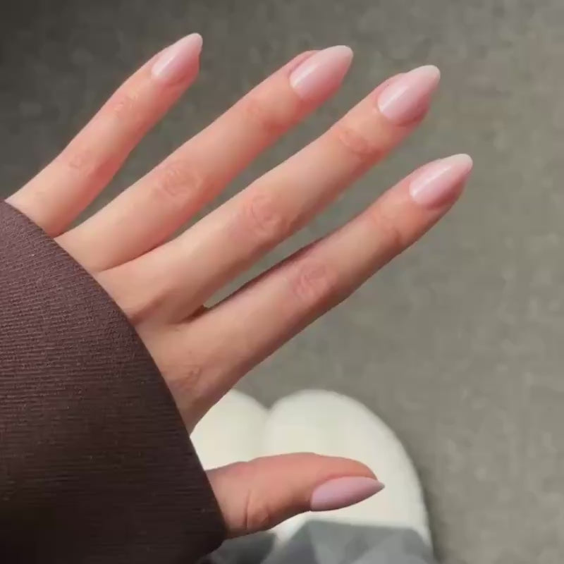 Load video: Perfect Pink (gel)